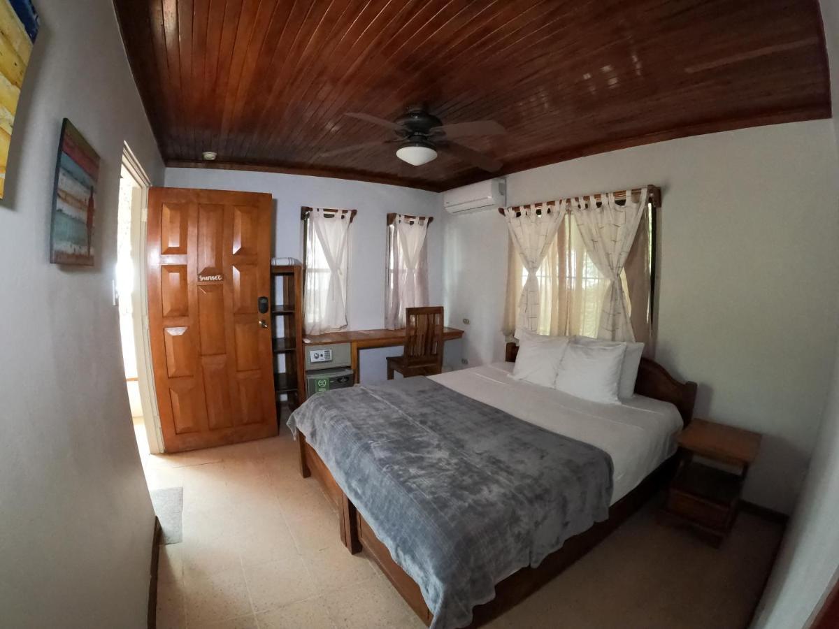 Casa Cecilia Beach Front Playa Santa Teresa  외부 사진